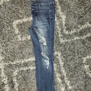 🚨CL: Refuge Jeans